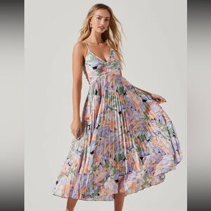 Blythe Floral Plisse Midi Dress in Coral Multi size Large. Perfect condition.